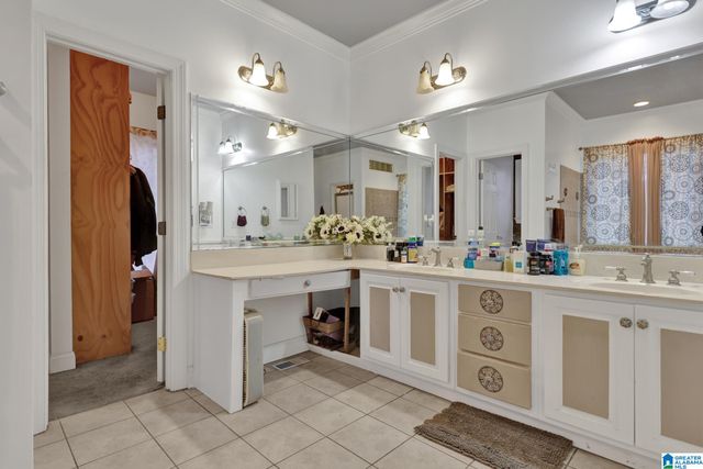 5772 CARRINGTON LAKE PARKWAY, Trussville, AL 35173