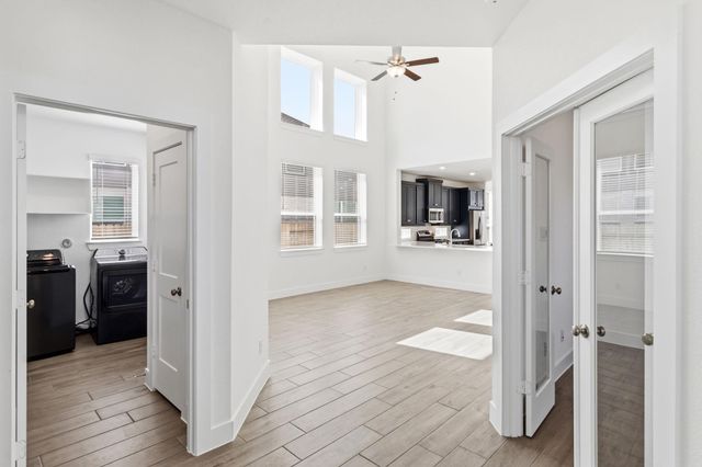 7931 Horizon Shore Lane, Cypress, TX 77433