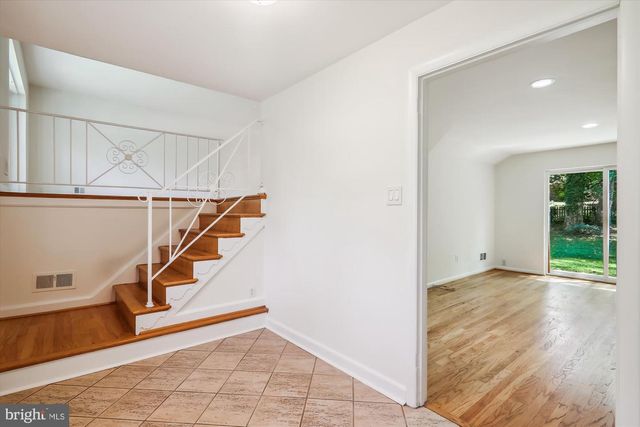 6518 WILMETT RD, Bethesda, MD 20817