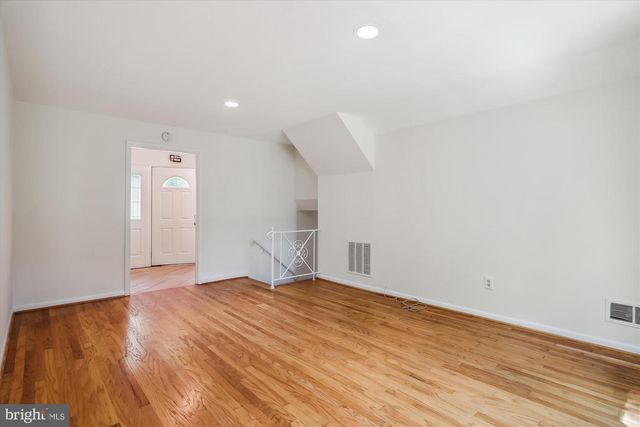 6518 WILMETT RD, Bethesda, MD 20817