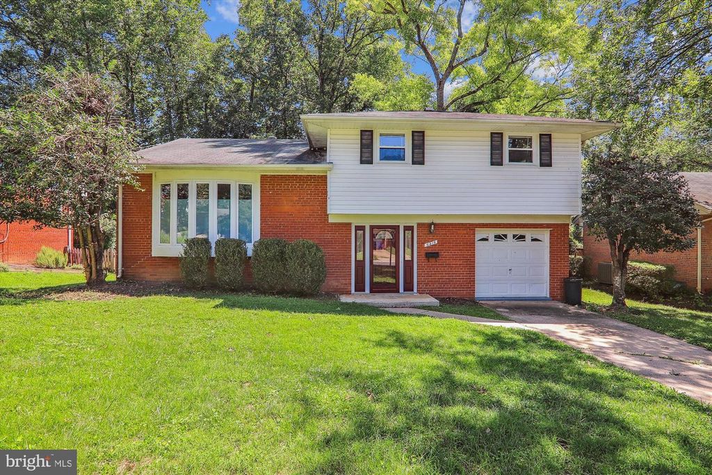 6518 WILMETT RD, Bethesda, MD 20817