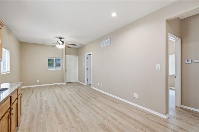 2537 Elmwood Avenue, Kansas City, MO 64127