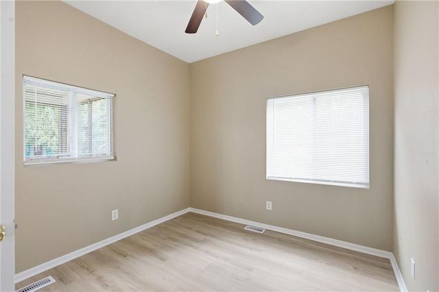 2537 Elmwood Avenue, Kansas City, MO 64127