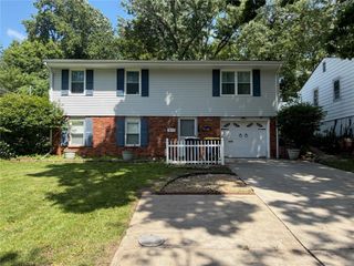 5153 N Palmer Avenue, Kansas City, MO 64119