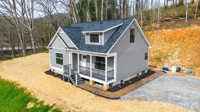 67 Patterson Drive, Dillsboro, NC 28725