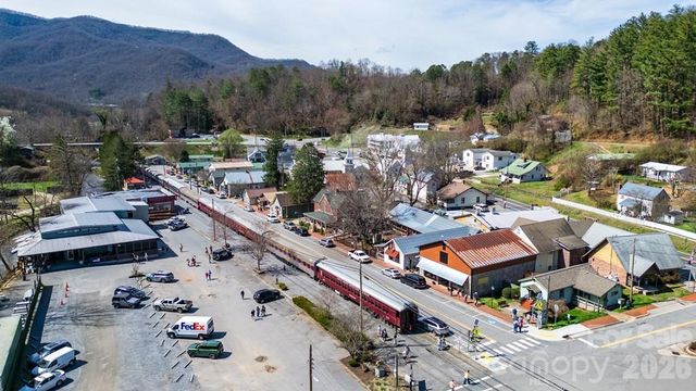 67 Patterson Drive, Dillsboro, NC 28725