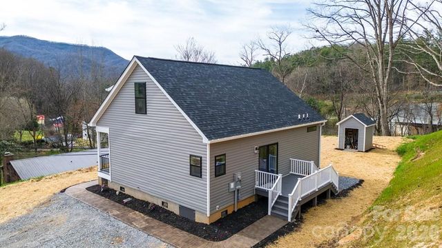 67 Patterson Drive, Dillsboro, NC 28725