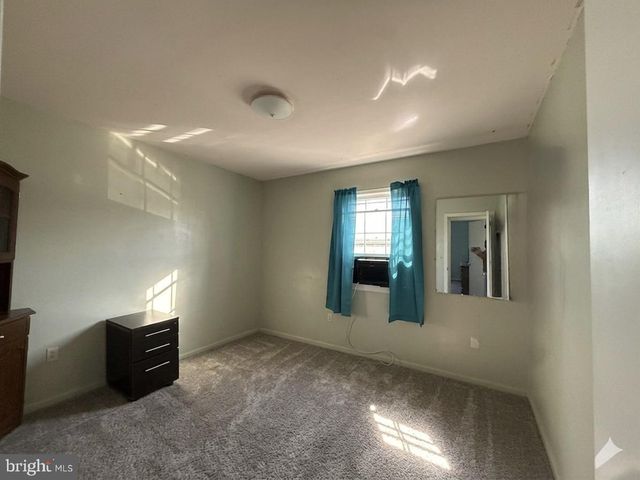 8906 WEIR ST, Manassas, VA 20110