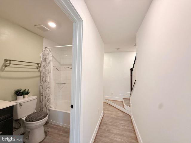 8906 WEIR ST, Manassas, VA 20110