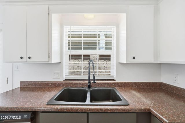 1320 E BETHANY HOME Road 52, Phoenix, AZ 85014
