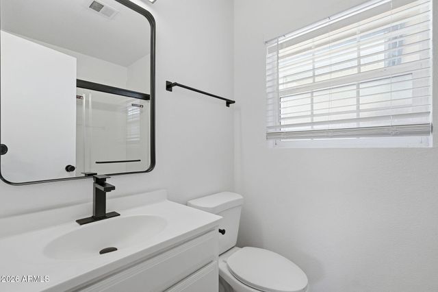1320 E BETHANY HOME Road 52, Phoenix, AZ 85014