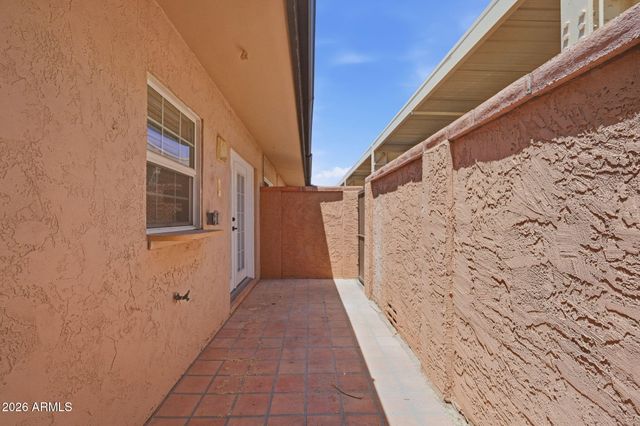 1320 E BETHANY HOME Road 52, Phoenix, AZ 85014