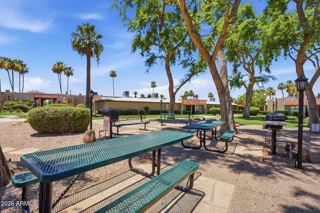 1320 E BETHANY HOME Road 52, Phoenix, AZ 85014