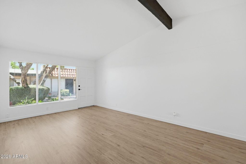 1320 E BETHANY HOME Road 52, Phoenix, AZ 85014 — photo 5