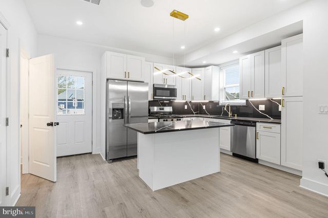 2370 RANDOLPH ST, Huntingdon Valley, PA 19006