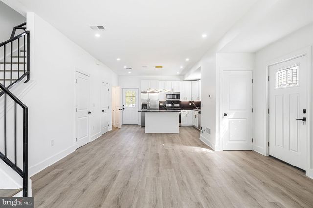2370 RANDOLPH ST, Huntingdon Valley, PA 19006