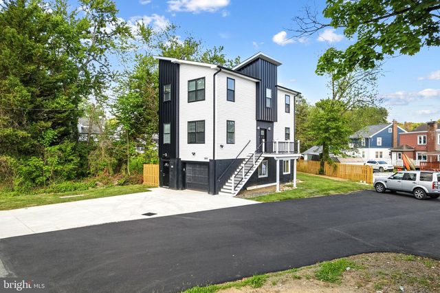 2370 RANDOLPH ST, Huntingdon Valley, PA 19006