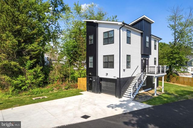 2370 RANDOLPH ST, Huntingdon Valley, PA 19006