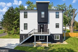 2370 RANDOLPH ST, Huntingdon Valley, PA 19006