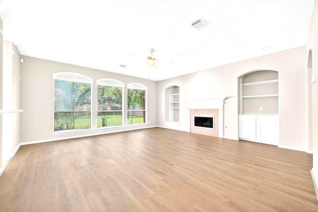 12236 S Shadow Cove Drive, Houston, TX 77082