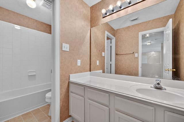 12236 S Shadow Cove Drive, Houston, TX 77082