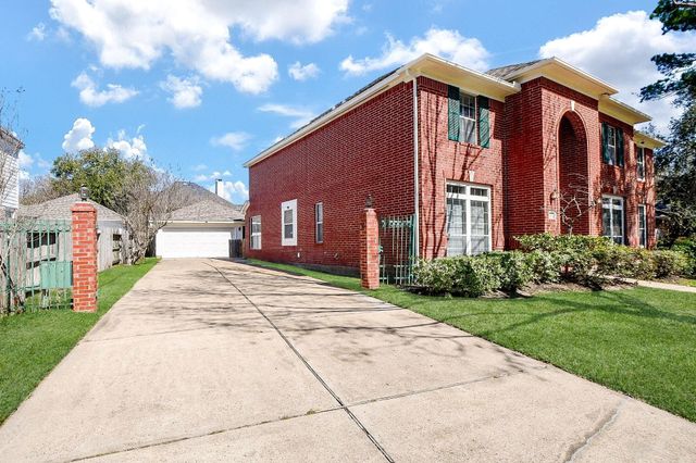 12236 S Shadow Cove Drive, Houston, TX 77082