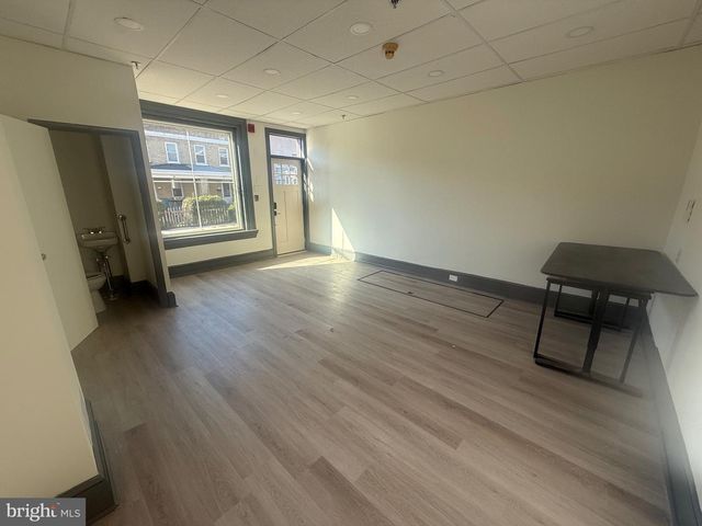 4215 MANAYUNK AVE, Philadelphia, PA 19128