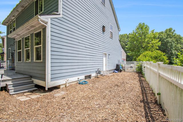 1653 Crab Apple Drive, Superior Charter Township, MI 48198