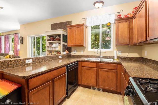 1653 Crab Apple Drive, Superior Charter Township, MI 48198