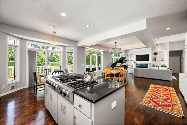 7021 Howard Lane, Eden Prairie, MN 55346