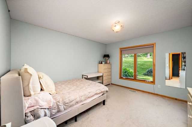 7021 Howard Lane, Eden Prairie, MN 55346