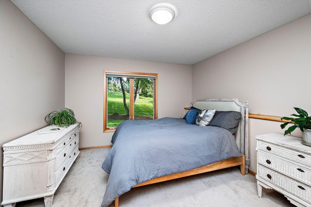 7021 Howard Lane, Eden Prairie, MN 55346