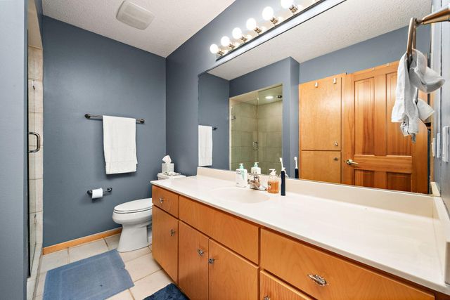 7021 Howard Lane, Eden Prairie, MN 55346