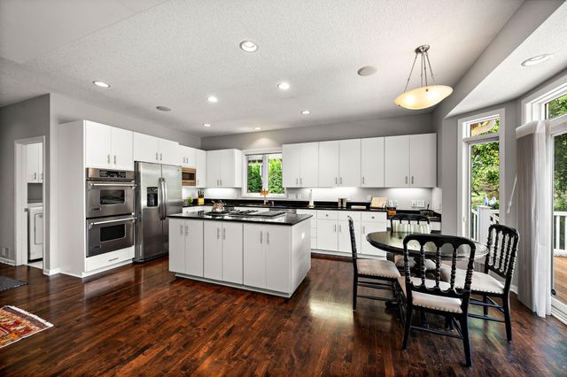 7021 Howard Lane, Eden Prairie, MN 55346
