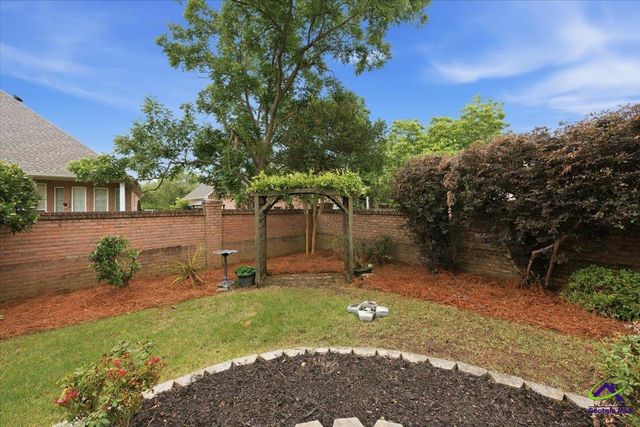 302 Blossom Lane, Centerville, GA 31028