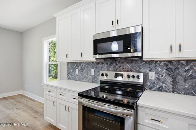 2737 Bellamy Drive SW, Supply, NC 28462