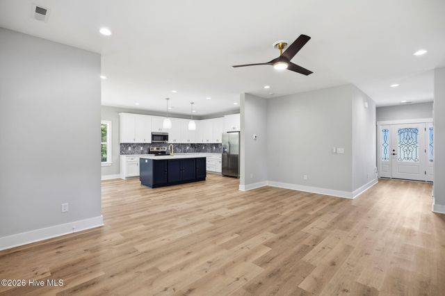 2737 Bellamy Drive SW, Supply, NC 28462