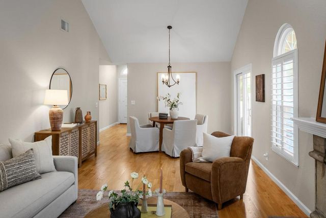 1103 Ana Privada, Mountain View, CA 94040