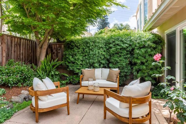 1103 Ana Privada, Mountain View, CA 94040