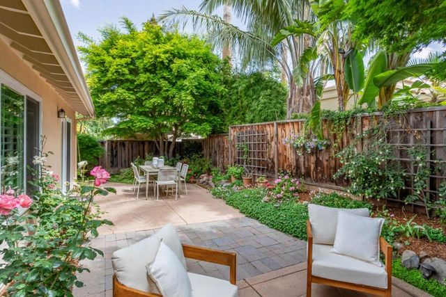 1103 Ana Privada, Mountain View, CA 94040