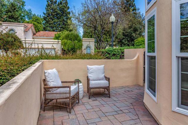 1103 Ana Privada, Mountain View, CA 94040