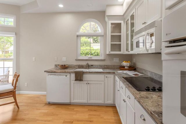 1103 Ana Privada, Mountain View, CA 94040