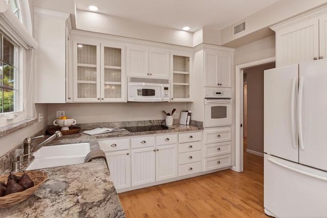 1103 Ana Privada, Mountain View, CA 94040