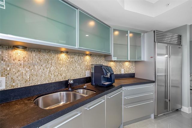 18201 Collins Avenue 1701, Sunny Isles Beach, FL 33160