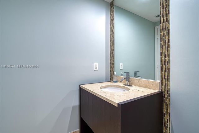 18201 Collins Avenue 1701, Sunny Isles Beach, FL 33160