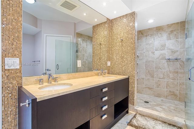 18201 Collins Avenue 1701, Sunny Isles Beach, FL 33160
