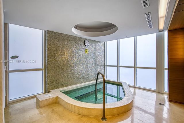 18201 Collins Avenue 1701, Sunny Isles Beach, FL 33160