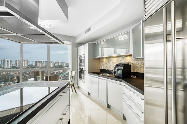 18201 Collins Avenue 1701, Sunny Isles Beach, FL 33160