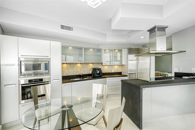 18201 Collins Avenue 1701, Sunny Isles Beach, FL 33160