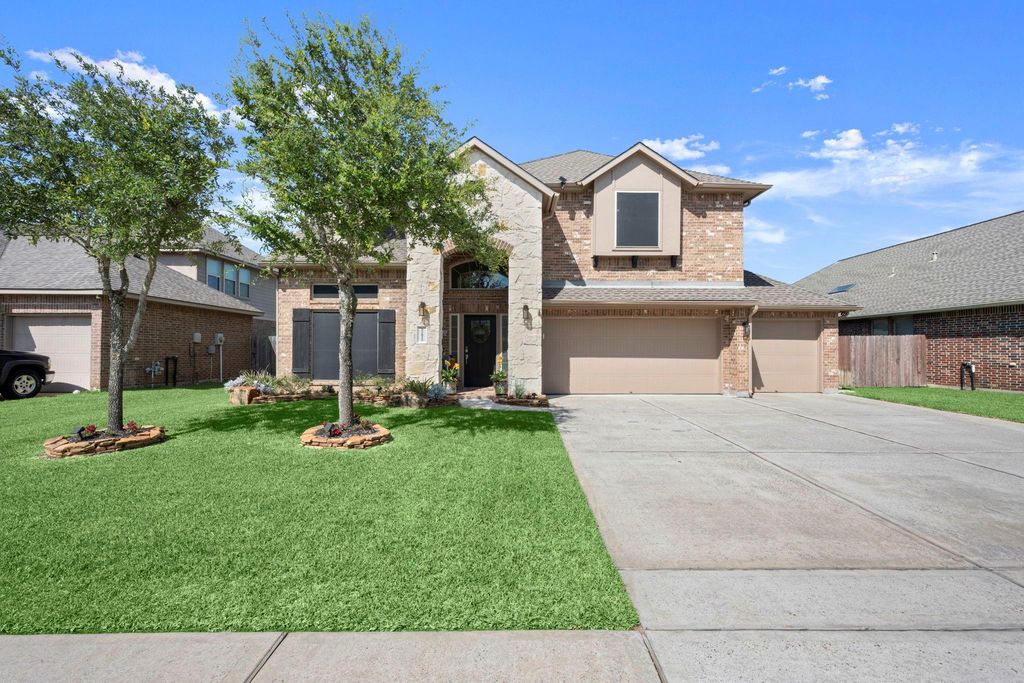 22822 Dale River Road, Tomball, TX 77375